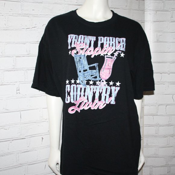 Vintagejelyfish Tops - 🪑🌾🎶 Country Livin’ Tee · Black · Porch Vibes · Size XL